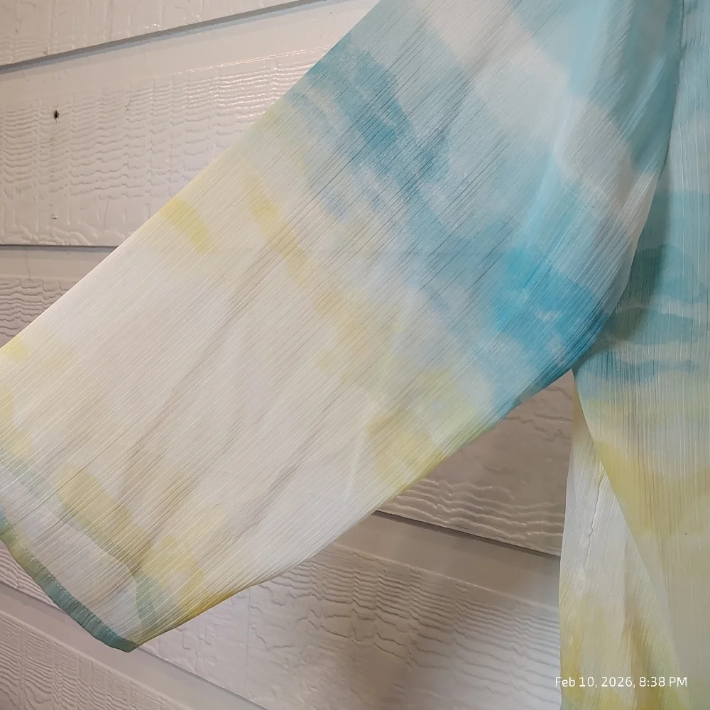 Chicos Blue Yellow White Watercolor Semi-Sheer Button Up Collared Size 2 M/L - Picture 3 of 5